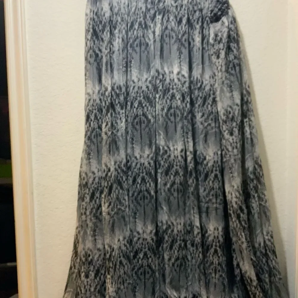 KATE & MALLORY Spring/Summer skirt maxi drawstring waist Gray  black 2X